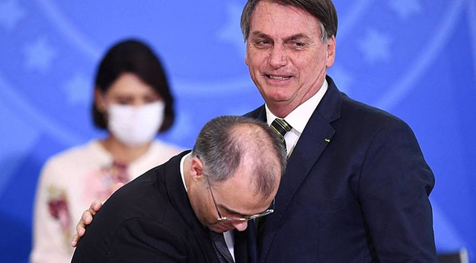 O Terno do Bispo e o Cofre do Supremo: Como André Mendonça Transformou a Relatoria do Banco Master em Balcão Político